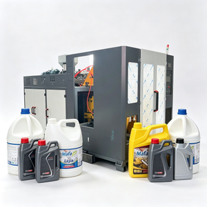 70 Screw, Fully Automatic Servo Hydraulic Blow Molding Machine, 2 Stations, 1 Chamber, Maximum Capacity for Producing 5L Bottles.