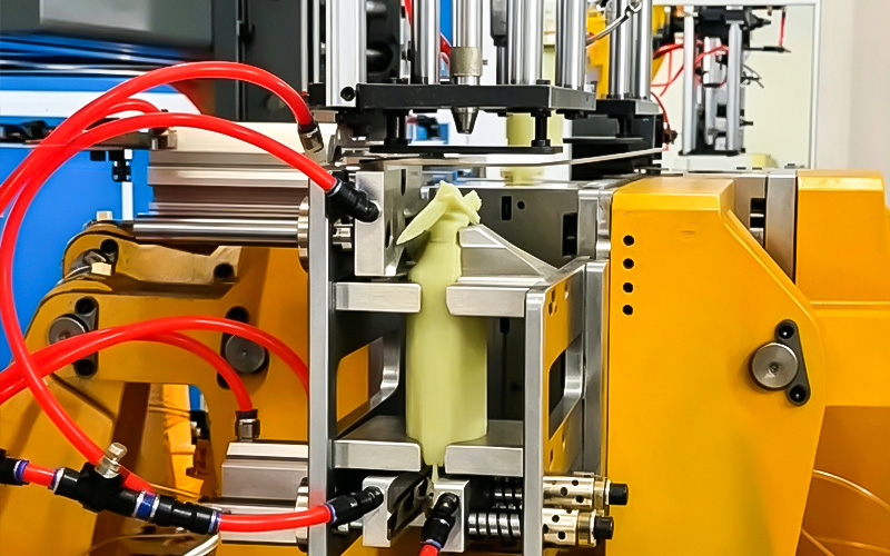 What Is Blow Molding Machine ?